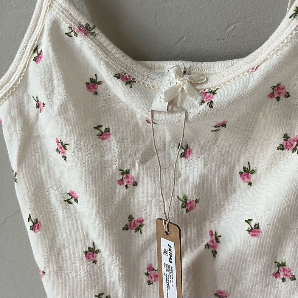 SKIMS LOGO POINTELLE CROPPED CAMI SET MARBLE PINK ROSEBUD PRINT XS - Picture 8 of 11